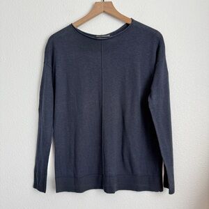 Vince Navy Blue Long Sleeve Pullover Sweater - Size Small
